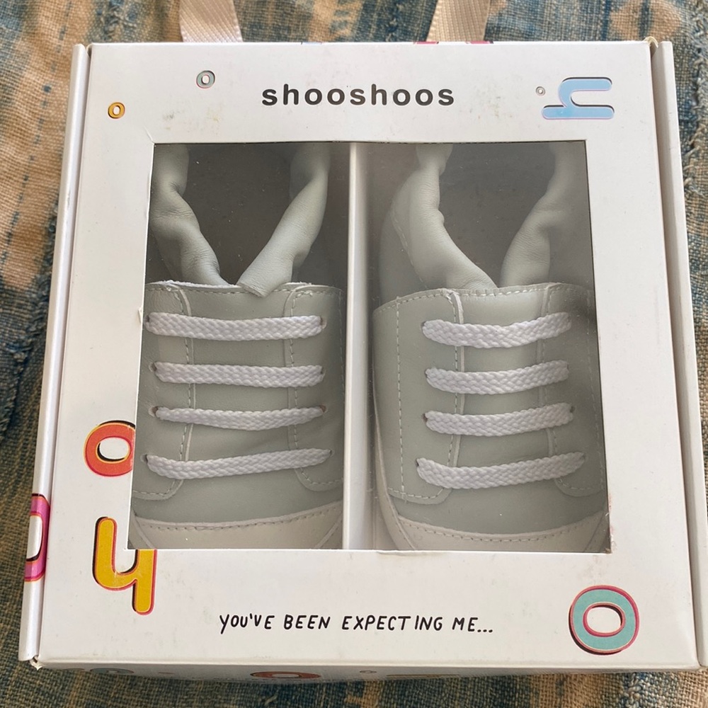 Shooshoos baby prewalker moccasin shoes size large gray white